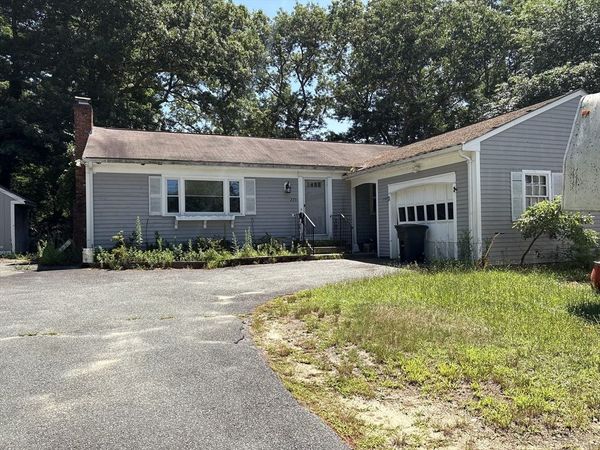 220 Federal Furnace Rd, Plymouth, MA 02360