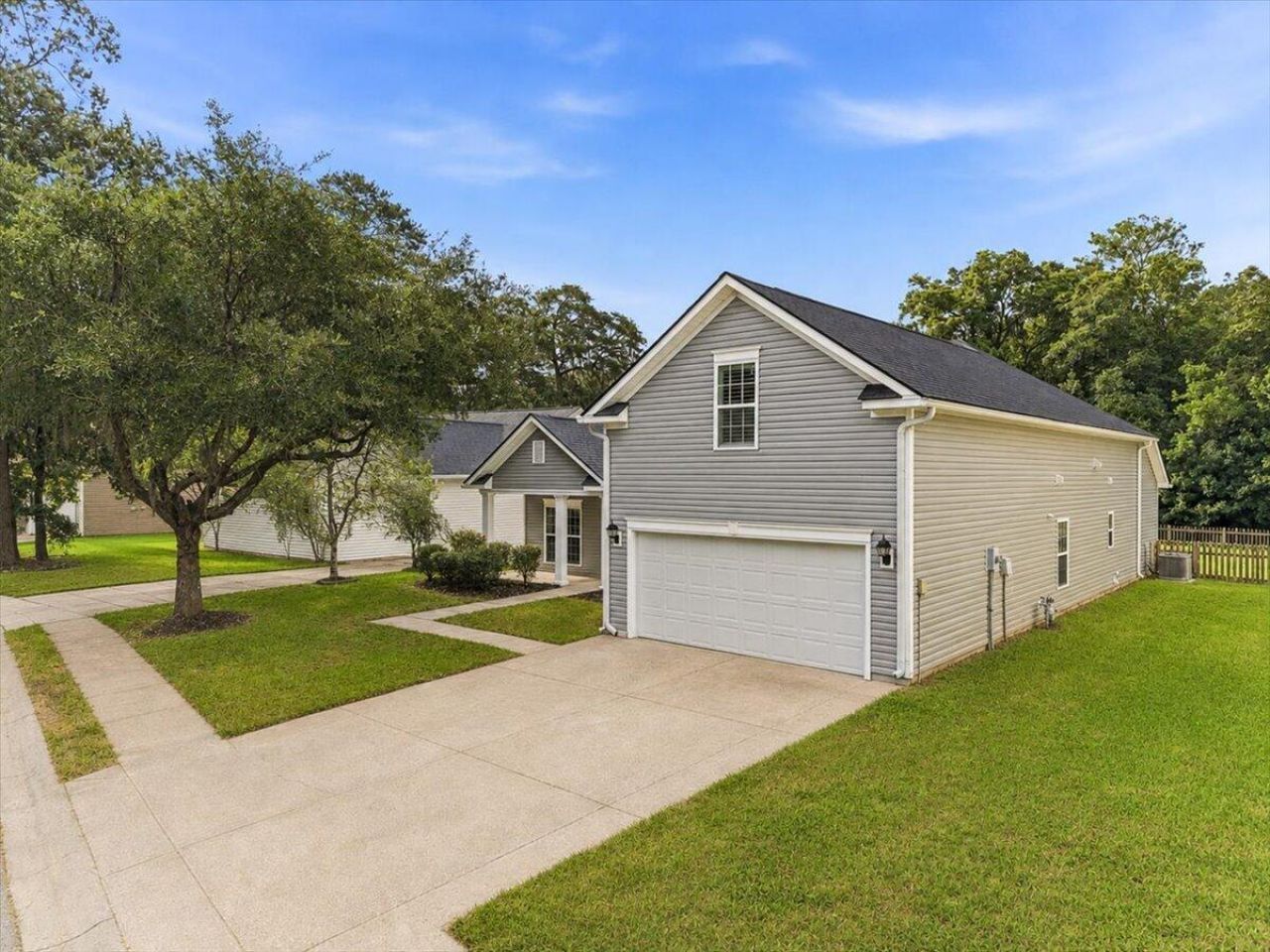 9629 Pebble Creek Boulevard Photo 4