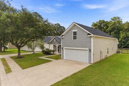 9629 Pebble Creek Boulevard photo 4