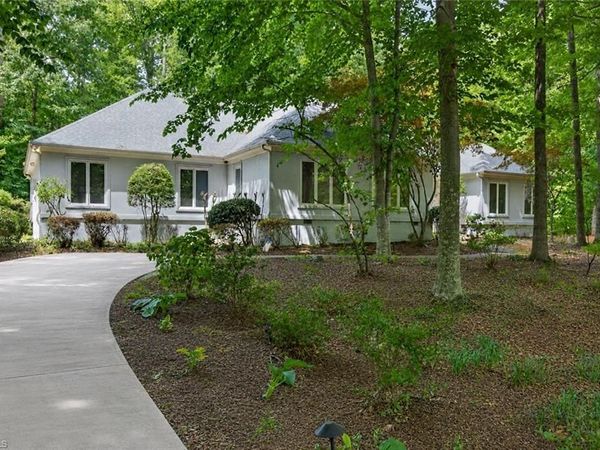2400 Hunters Crossing Trail , Summerfield, NC 27358