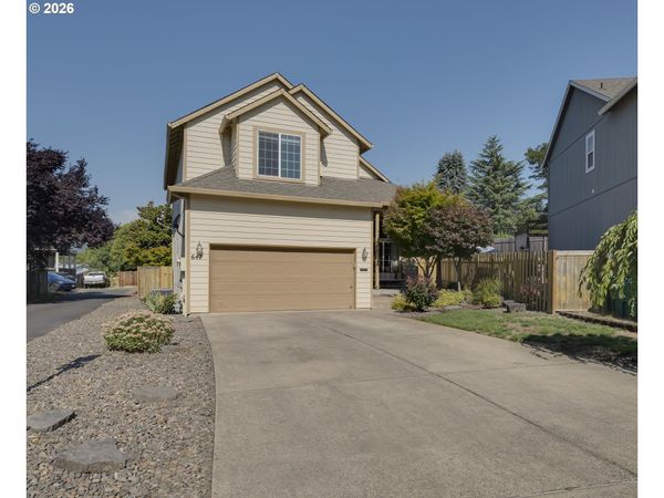 647 SW Roxe DR, Forest Grove, OR 97116