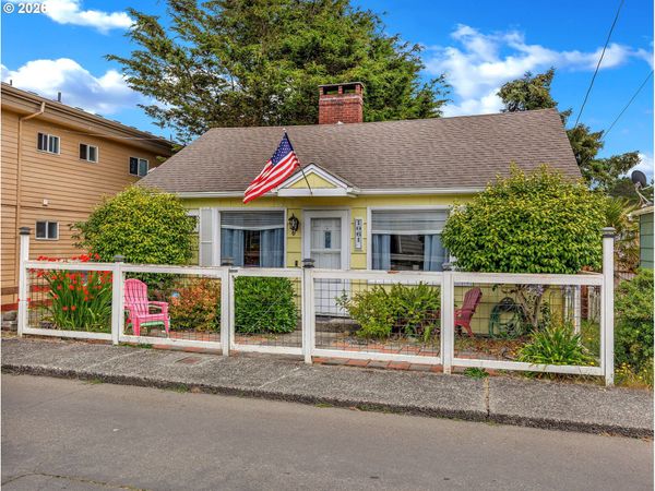 1061 S DOWNING ST, Seaside, OR 97138