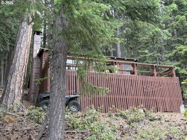 24284 CRESCENT LAKE HWY, Unit 38, Crescent Lake, OR 97733