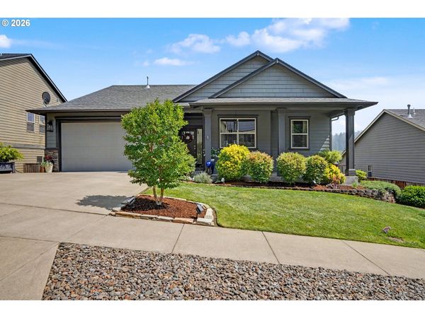 1644 CENTENNIAL DR, Silverton, OR 97381