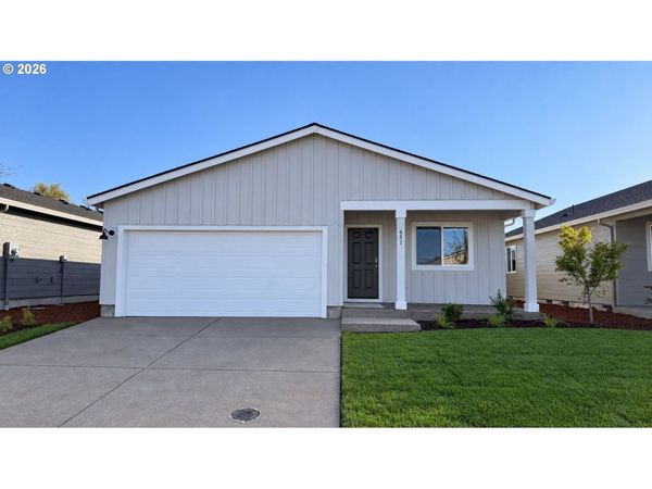 651 Minnesota ST, Lebanon, OR 97355