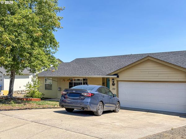 185 SE LEBLEU LN, Winston, OR 97496