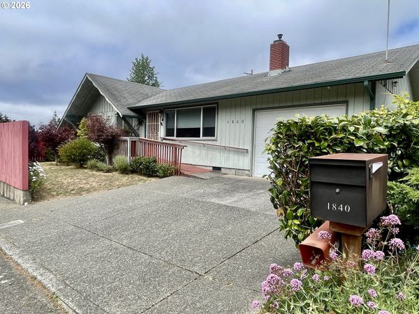 1840 OCEAN BLVD, Coos Bay, OR 97420