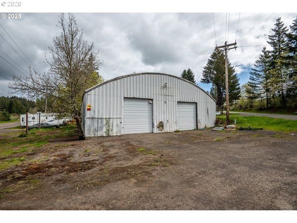 86065 TERRITORIAL HWY, Veneta, OR 97487