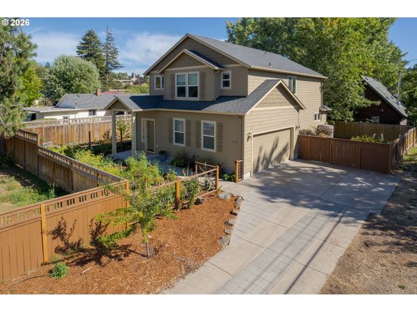 1148 W 21ST AVE, Eugene, OR 97405
