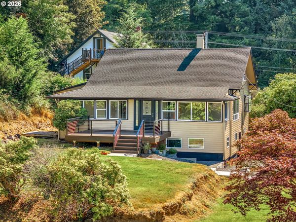 1660 6TH ST, Astoria, OR 97103