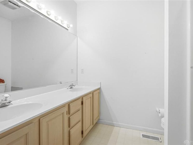 2614 E Centerville Station Road, Washington Township, OH 45459 Photo 34