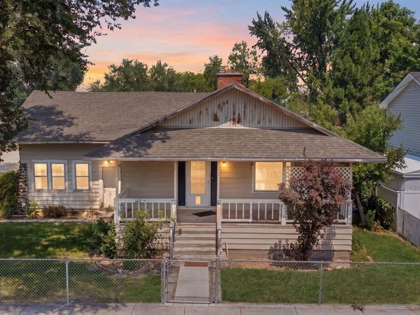 202 E 4th St, Kuna, ID 83634