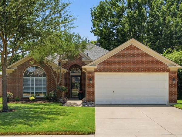 214 Branch Bend , Euless, TX 76039