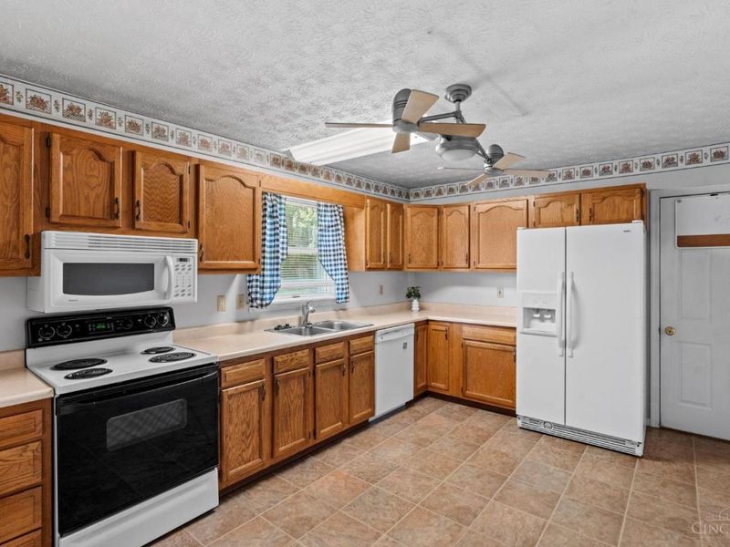 1359 Middletown Eaton Road, Madison Twp, OH 45042 Photo 9