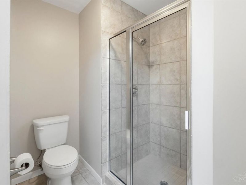 15 Falling Brook Lane, Blue Ash, OH 45241 Photo 18