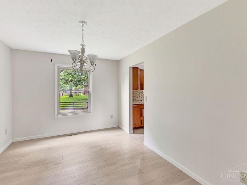 8476 Windcrest Drive, West Chester, OH 45069 Photo 10