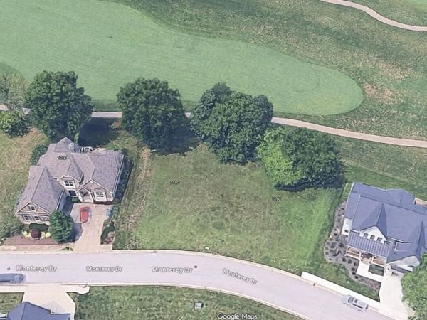 1160 Monterey Drive, Chesterton, IN 46304
