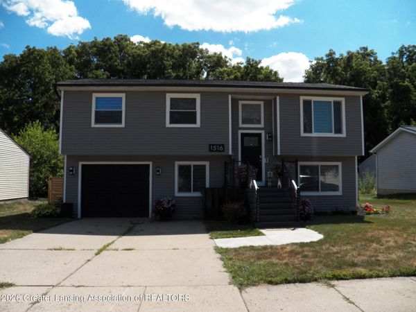 1516 Jacqueline Drive, Holt, MI 48842