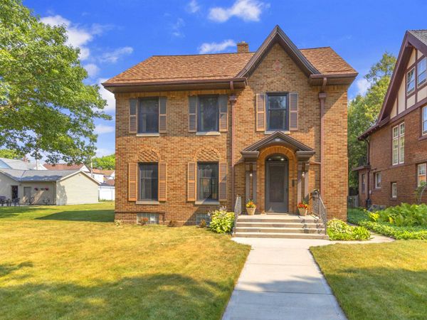 416 Lincoln Avenue, Sheboygan, WI 53081