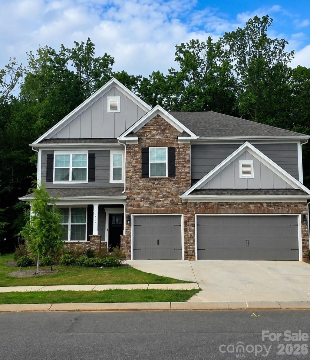 7027 Sylvan Retreat Drive , Denver, NC 28037 Main Photo
