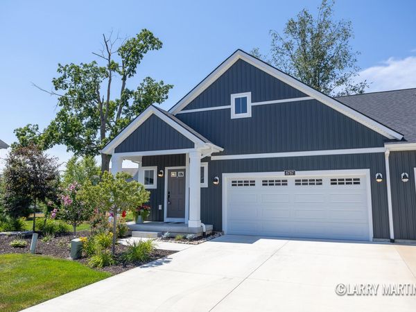 8787 Brayridge Drive, Jenison, MI 49428