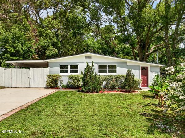 7015 MISS MUFFET Lane N, Jacksonville, FL 32210