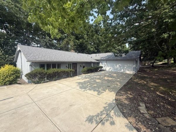 17482 Falling Water Road, Strongsville, OH 44136