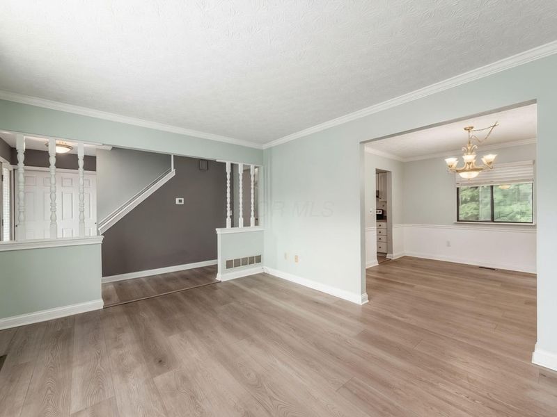 190 Creighton Court, Columbus, OH 43230 Photo 6