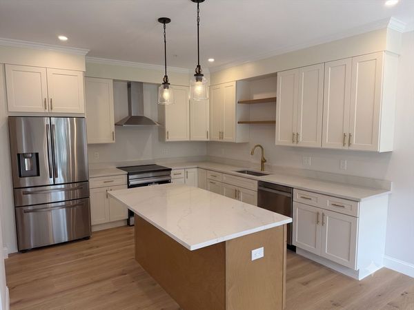 21 Whitman Circle, Unit 21, Bellingham, MA 02019