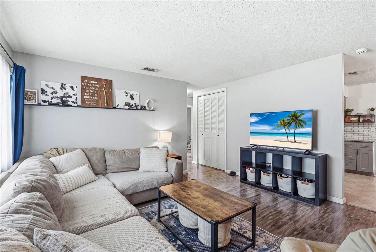 6412 2nd Avenue W, Bradenton, FL 34209 Photo