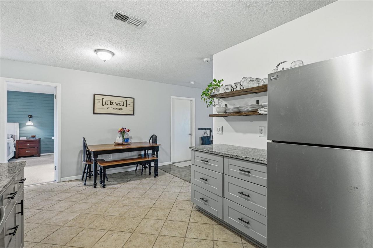 6412 2nd Avenue W, Bradenton, FL 34209 Photo