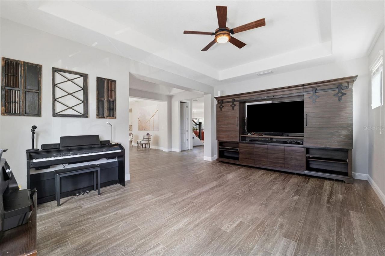 5167 Lakecastle Drive, Tampa, FL 33624 Photo