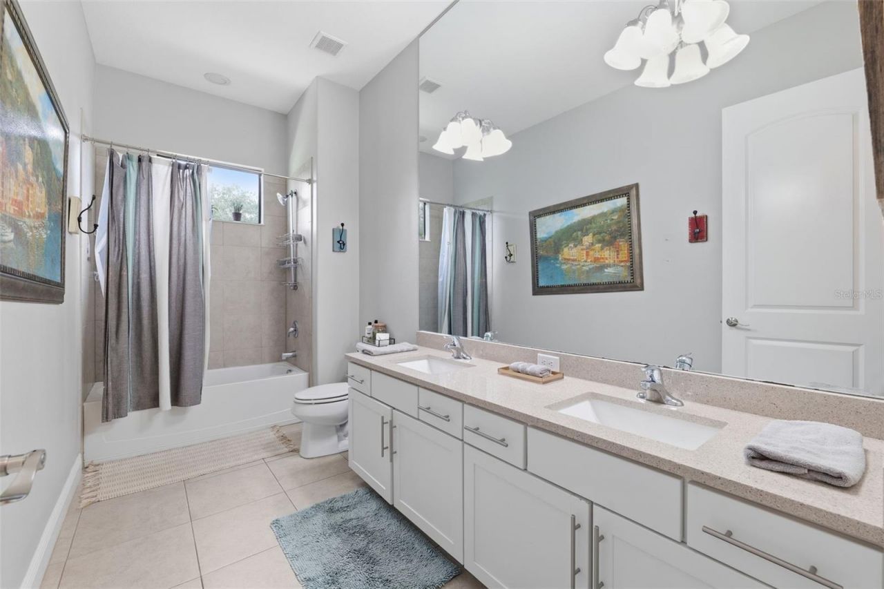 5167 Lakecastle Drive, Tampa, FL 33624 Photo