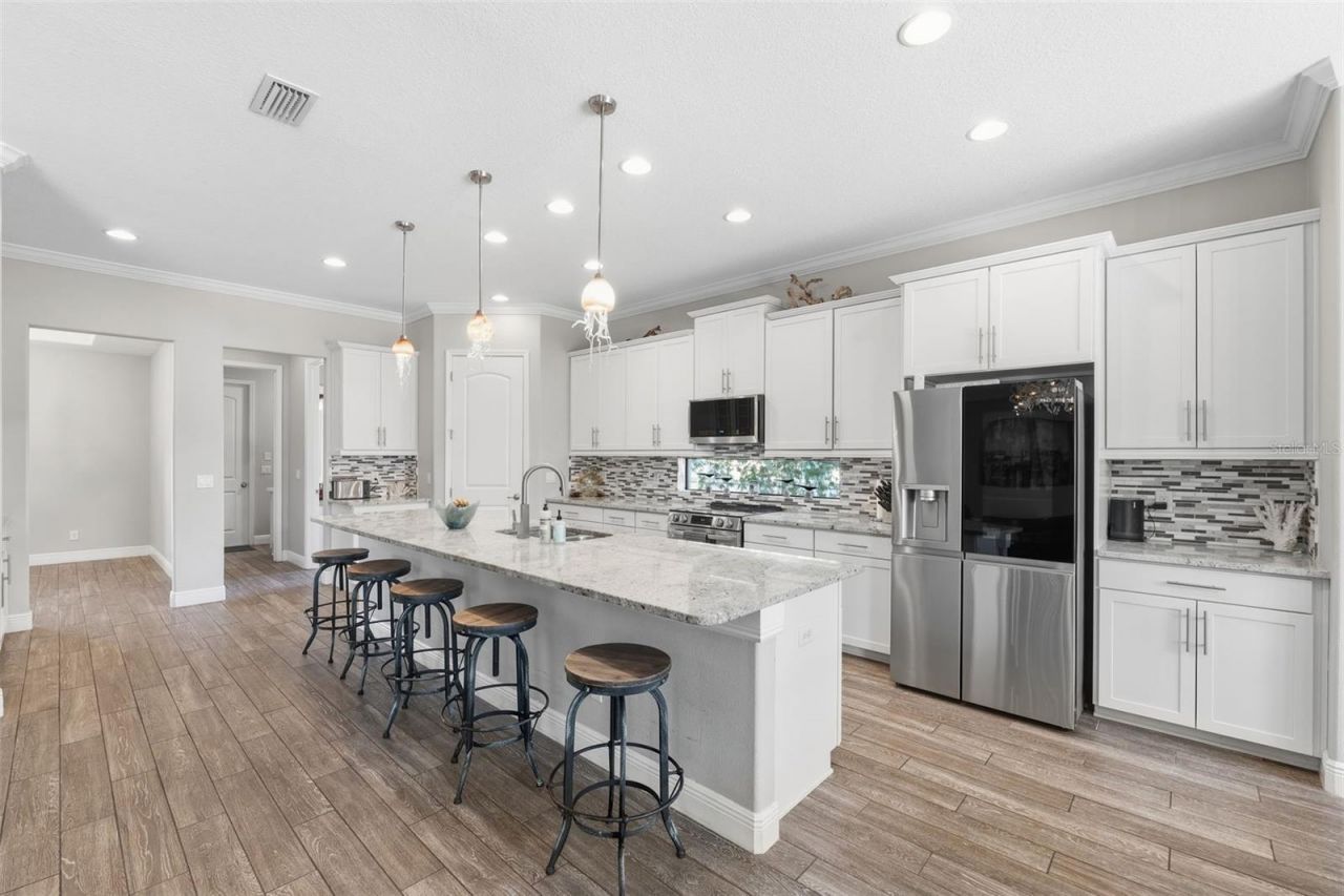 5167 Lakecastle Drive, Tampa, FL 33624 Photo