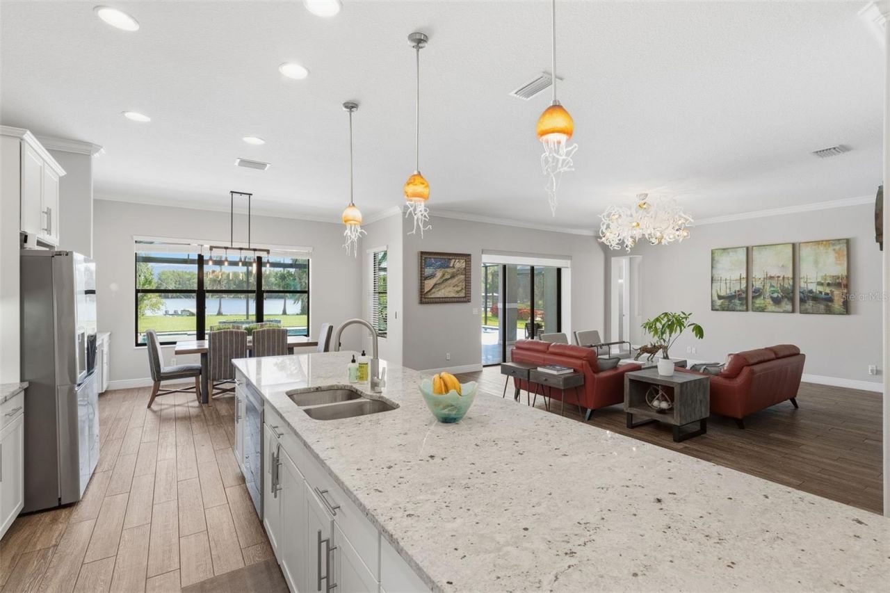 5167 Lakecastle Drive, Tampa, FL 33624 Photo