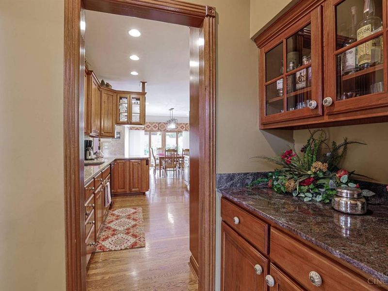 11972 Grandstone Lane, Montgomery, OH 45249 Photo 14