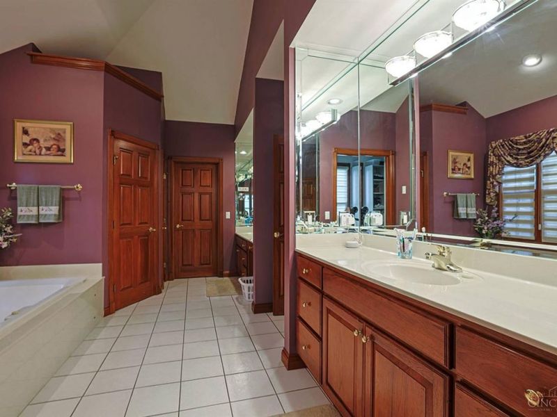 11972 Grandstone Lane, Montgomery, OH 45249 Photo 27
