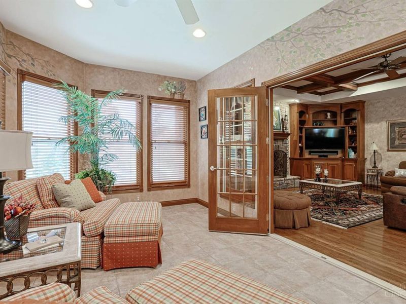 11972 Grandstone Lane, Montgomery, OH 45249 Photo 9