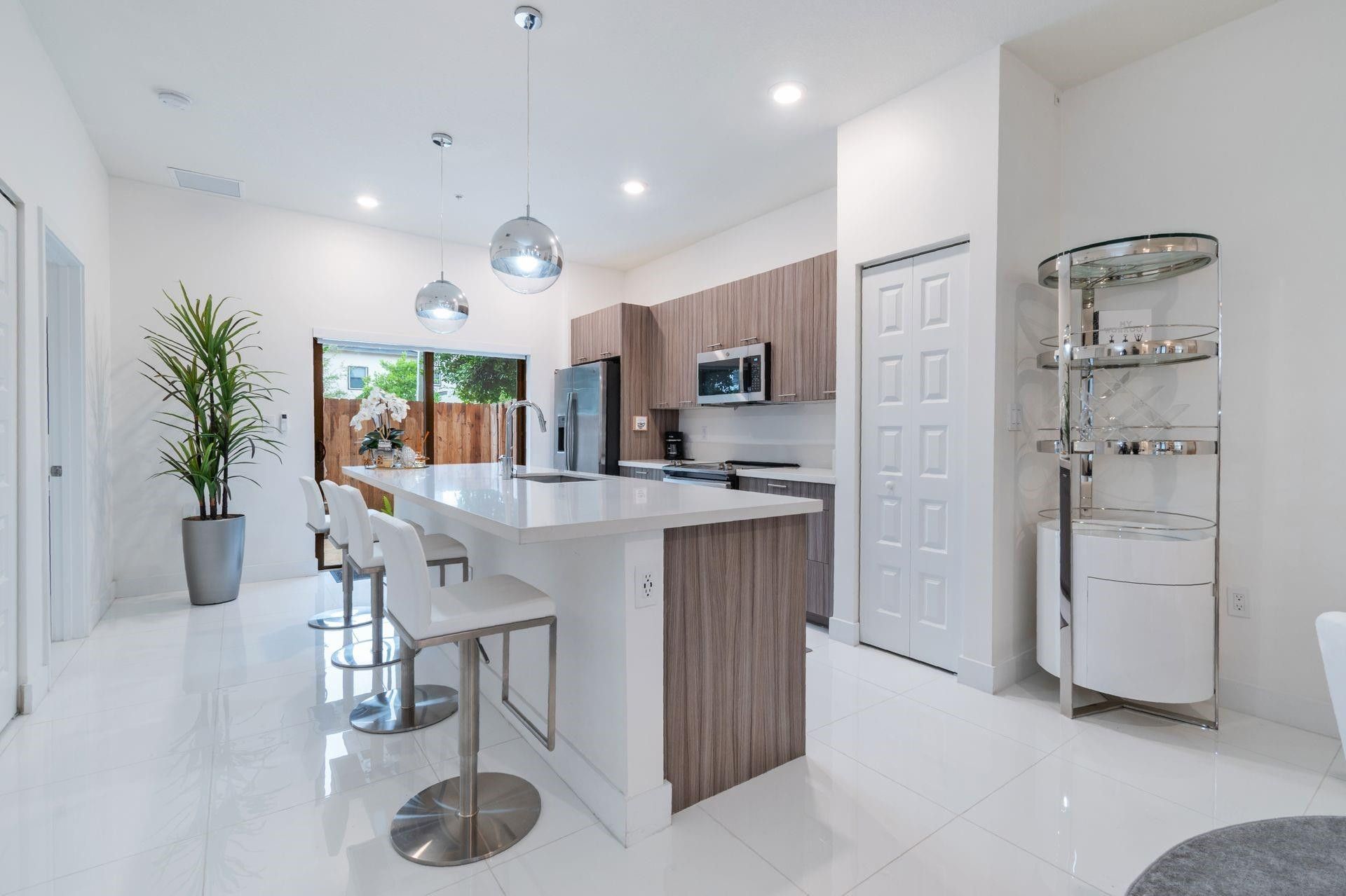 8045 NW 104th Avenue, Unit 7, Doral, FL 33178 Photo
