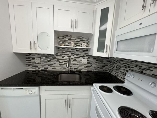 4990 E Sabal Palm Boulevard, Tamarac, FL 33319