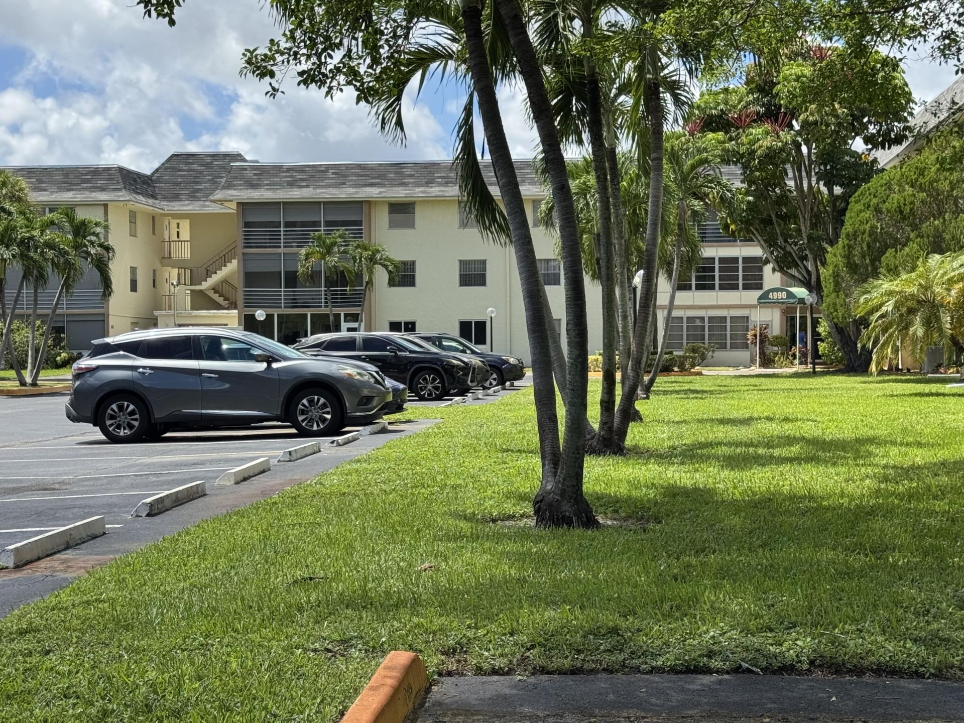 4990 E Sabal Palm Boulevard, Tamarac, FL 33319 Photo
