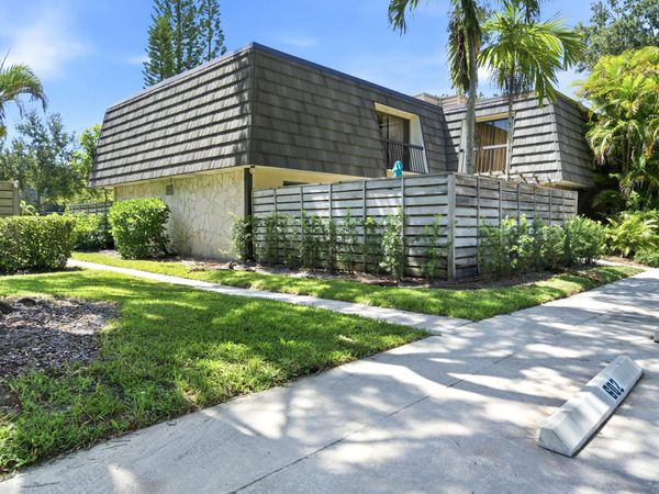 605 6TH Terrace, Palm Beach Gardens, FL 33418