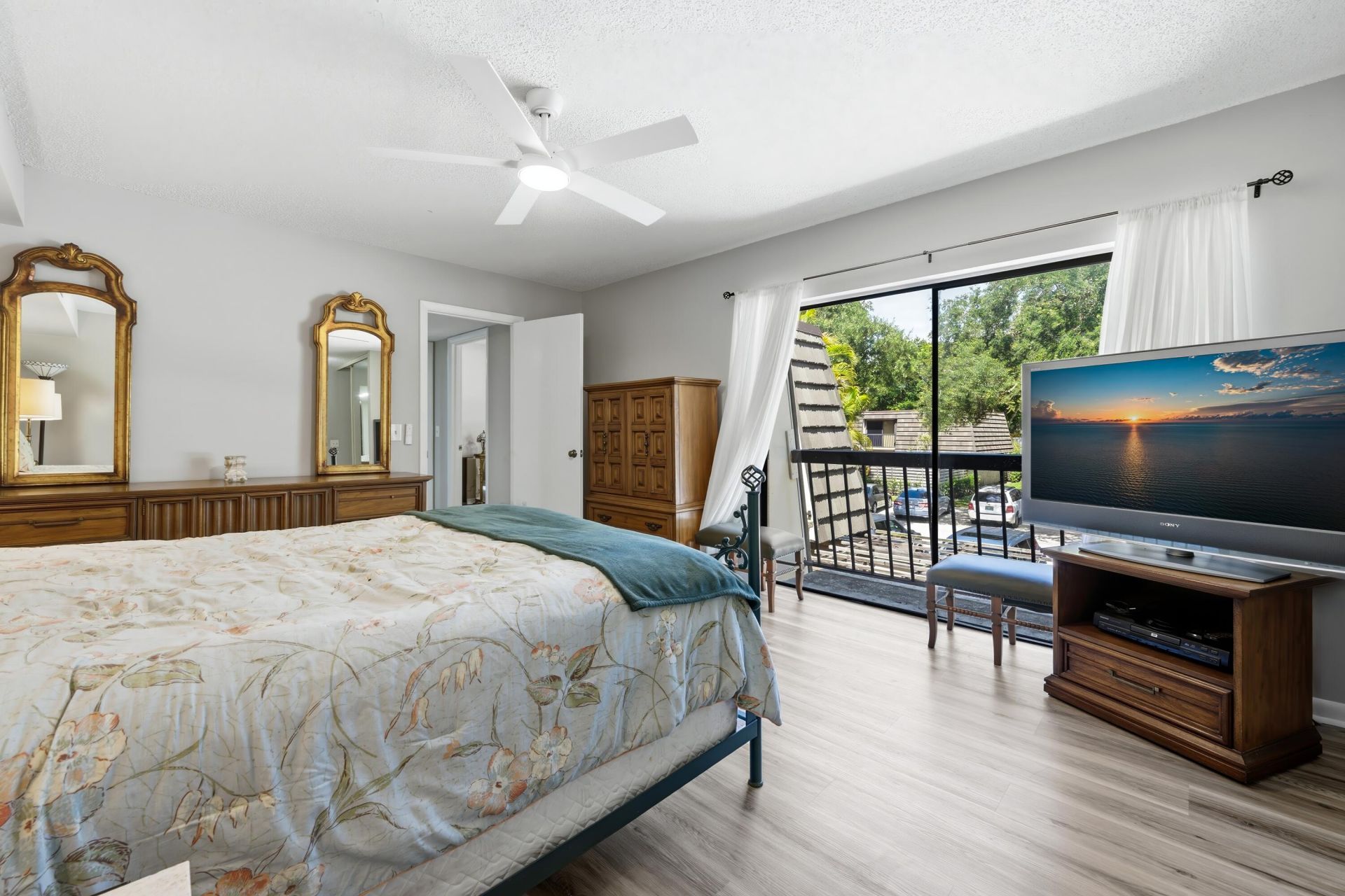 605 6th Terrace, Palm Beach Gardens, FL 33418 Photo