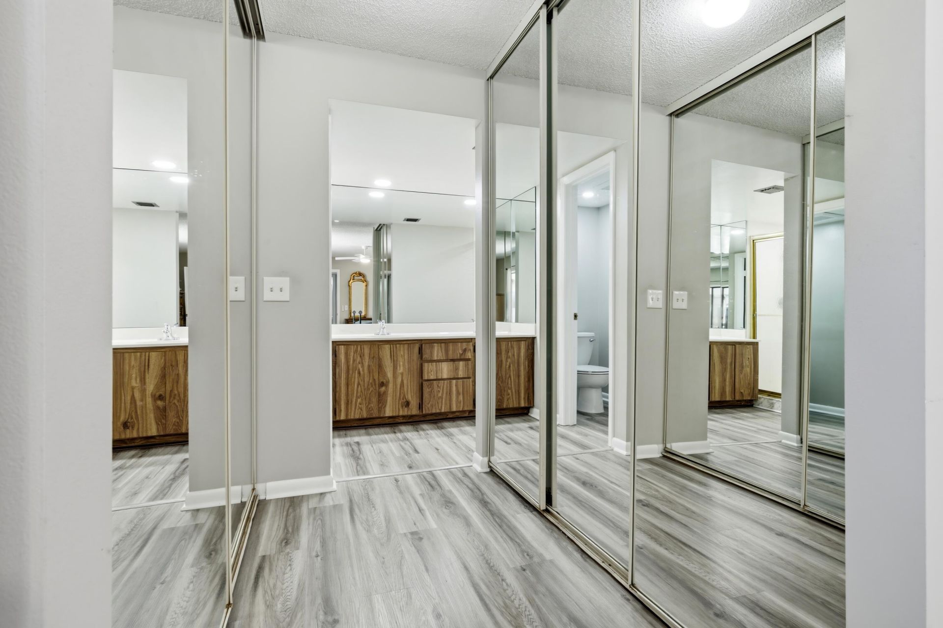 605 6th Terrace, Palm Beach Gardens, FL 33418 Photo