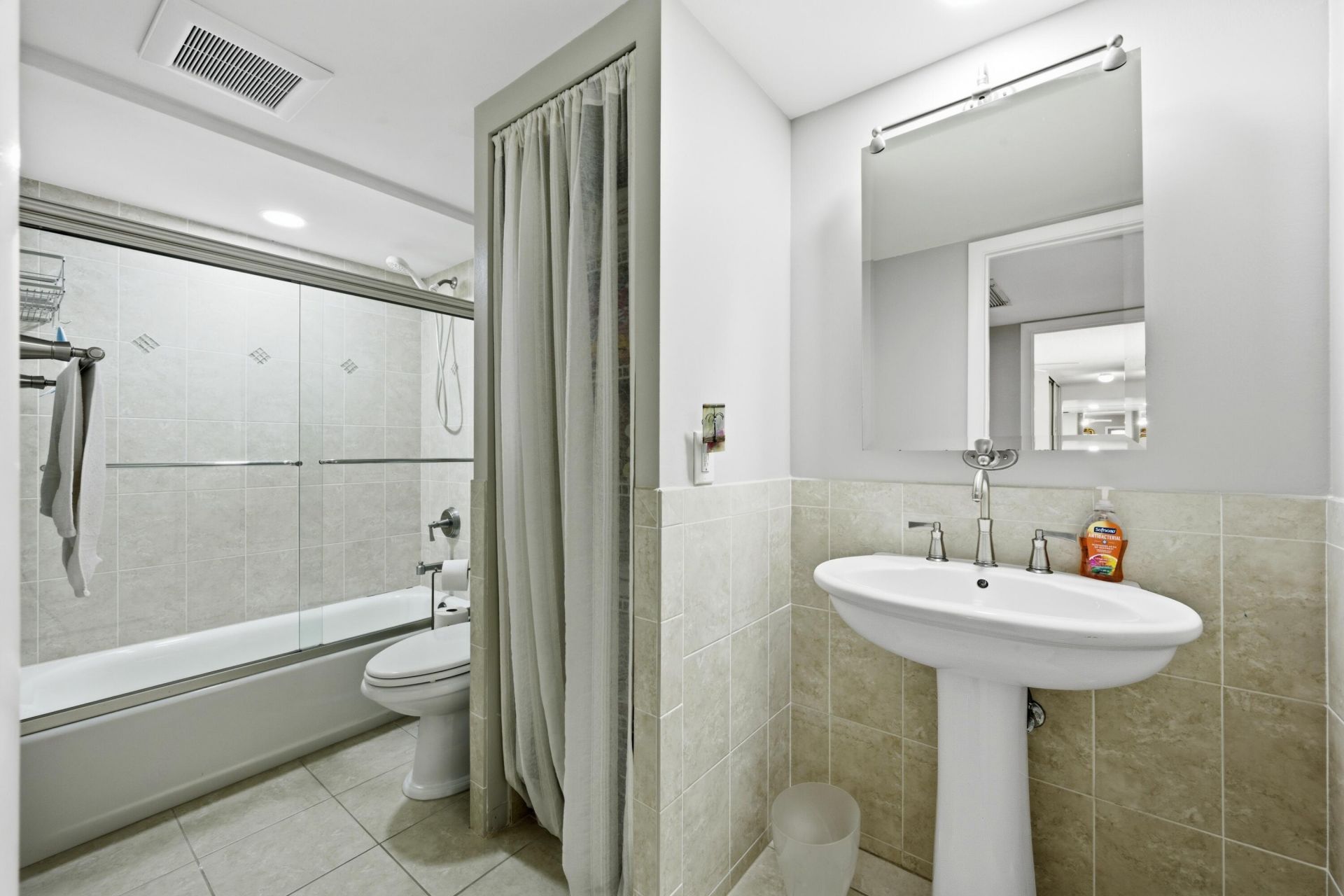 605 6th Terrace, Palm Beach Gardens, FL 33418 Photo