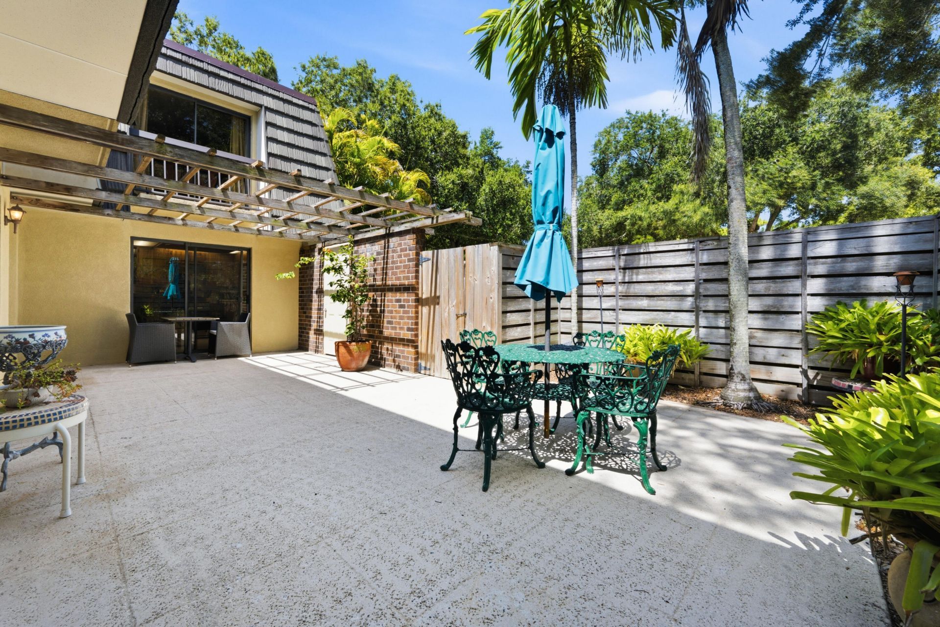 605 6th Terrace, Palm Beach Gardens, FL 33418 Photo