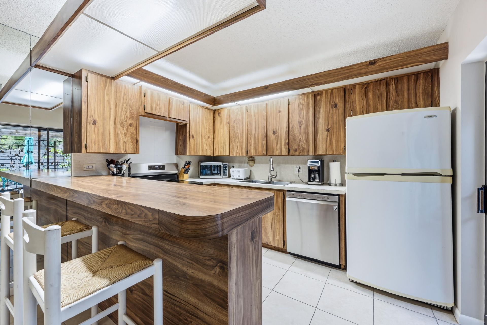 605 6th Terrace, Palm Beach Gardens, FL 33418 Photo