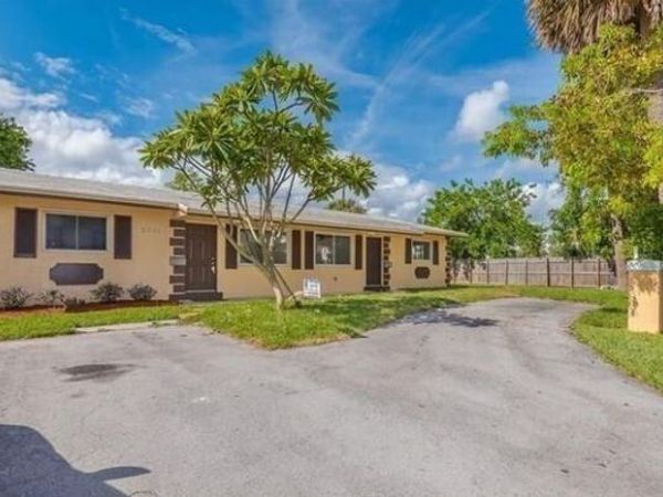 2061 NE 25th Avenue, Unit A, Pompano Beach, FL 33062
