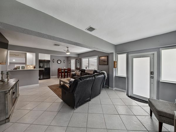 800 SW 19TH Street, Fort Lauderdale, FL 33315