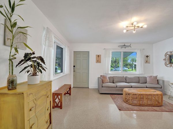 180 NW 48th Court, Oakland Park, FL 33309